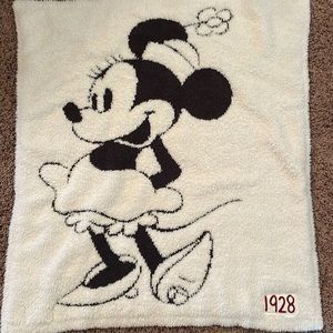 Barefoot Dreams x Disney Collection